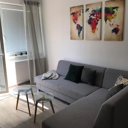 Samorin Modern Apartmens Private Parking - Air Conditioning Exterior foto